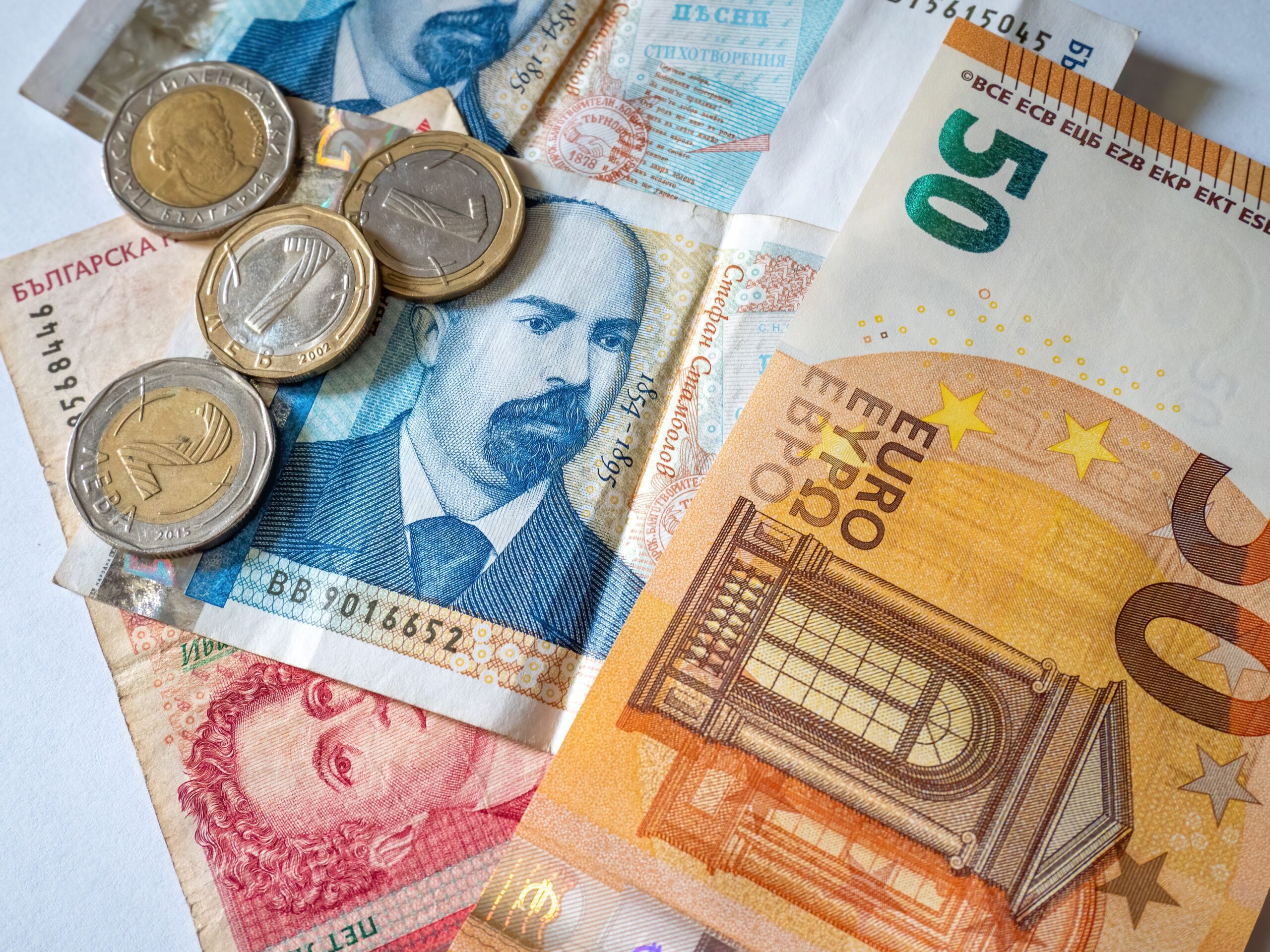 Euro currency consisting of one hundred euro notes and coins