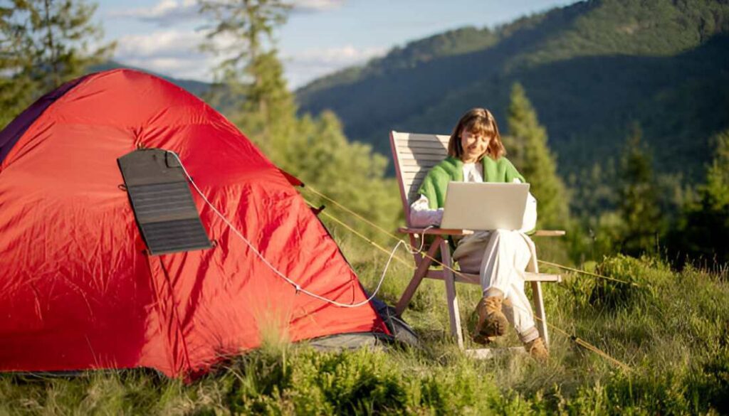 Balancing Remote Work and Outdoor Adventures: Time Management for Expats Remote work, outdoor adventures, time management, expats